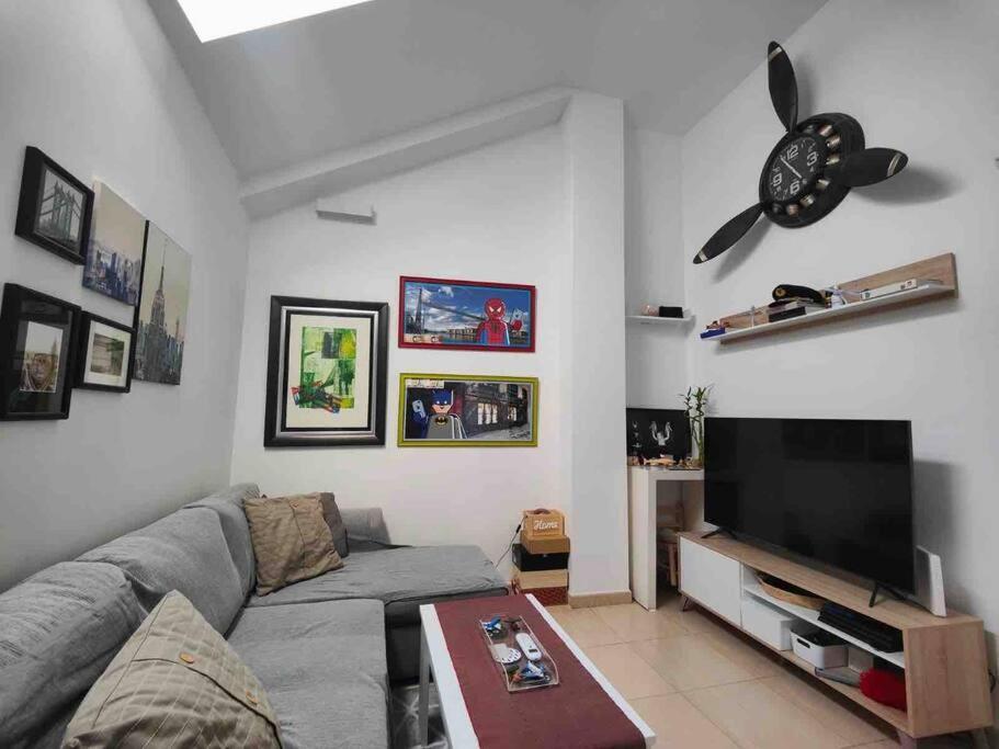 Apartamento Recien Reformado En Barajas Pueblo Madrid Exterior foto