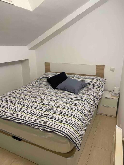 Apartamento Recien Reformado En Barajas Pueblo Madrid Exterior foto