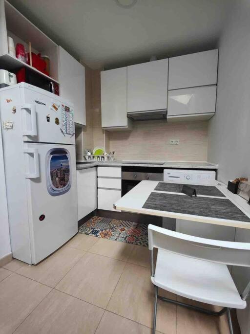 Apartamento Recien Reformado En Barajas Pueblo Madrid Exterior foto